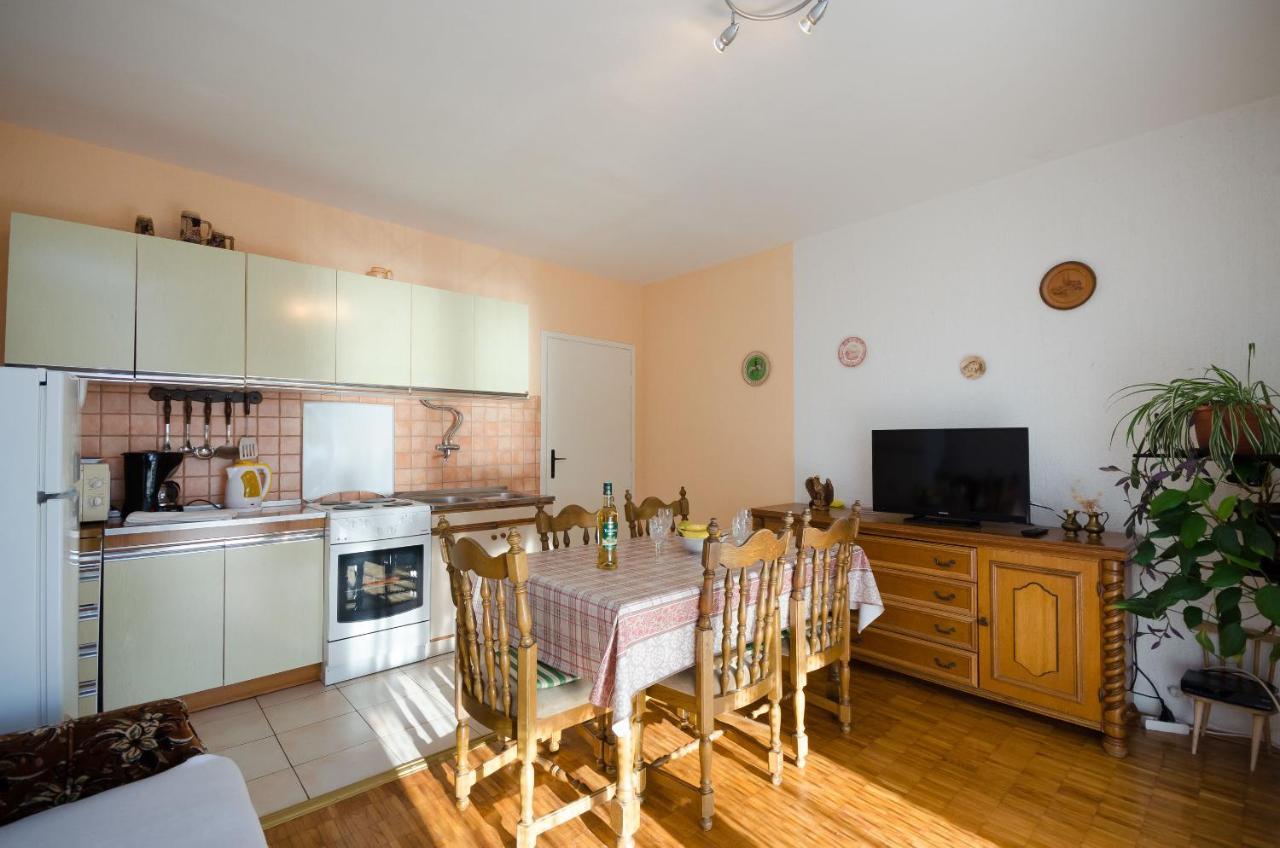 Apartment Milan Сень Экстерьер фото